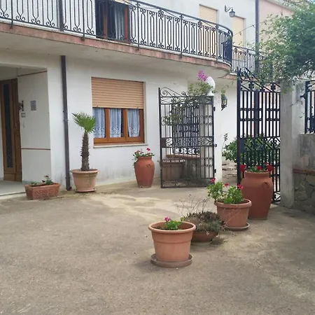 Sofia San Ciro 401 Lodge *